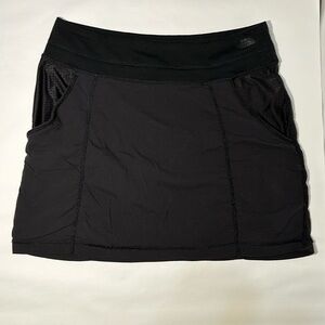 North Face black skirt with Pockets